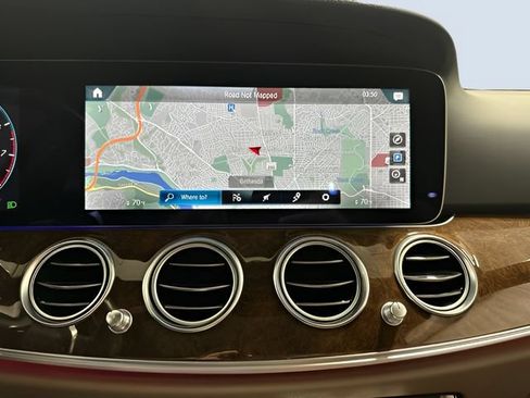 Certified 2022 Mercedes-Benz E 350 4MATIC Sedan image 21