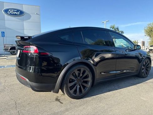 Used 2024 Tesla Model X AWD/4WD image 3