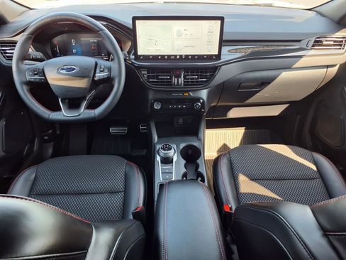Used 2024 Ford Escape ST-Line w/ Tech Pack #1 AWD/4WD image 10