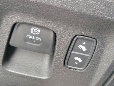 Used 2023 RAM 1500 Big Horn AWD/4WD image 10