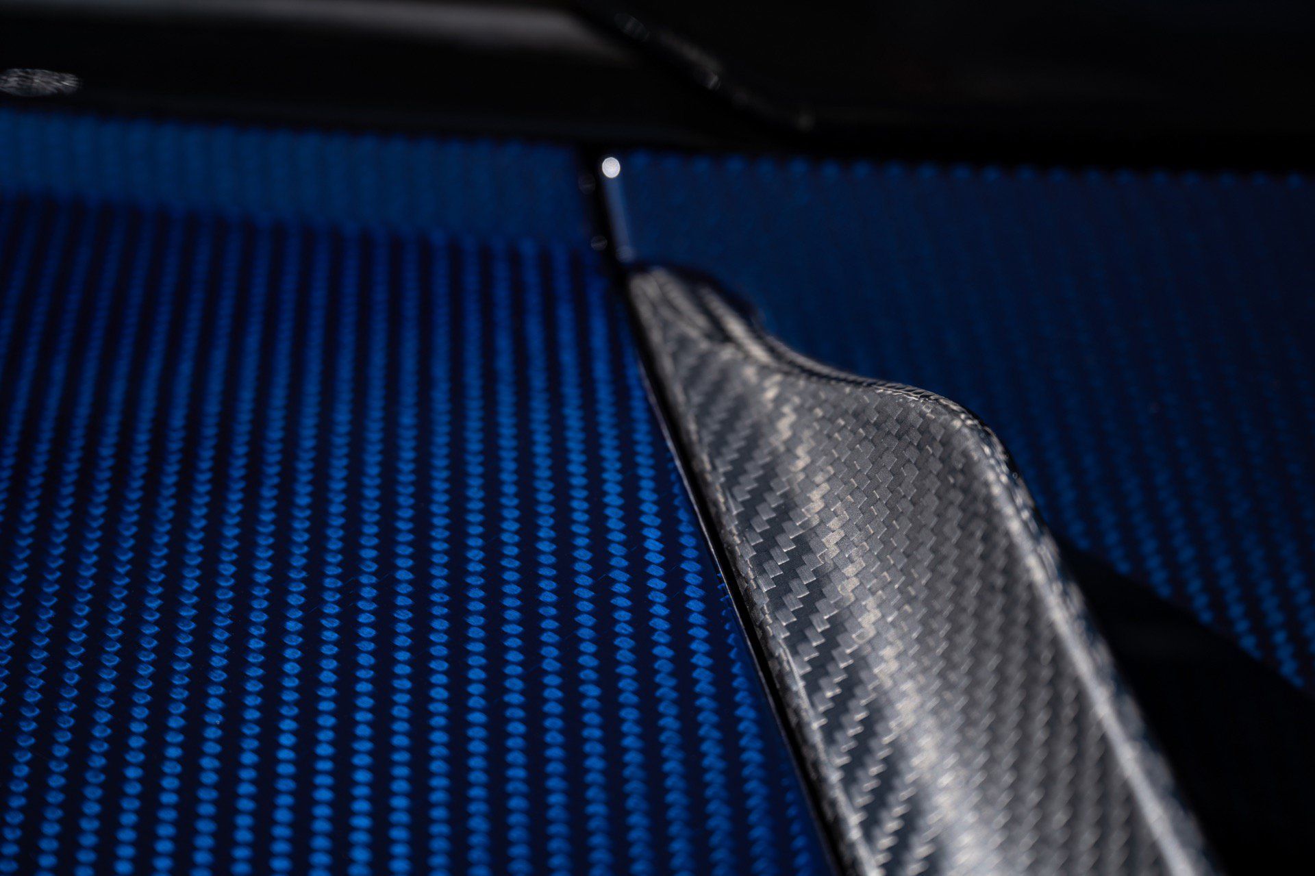 Used 2019 McLaren Senna RWD image 42