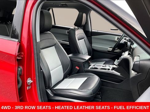 Used 2022 Ford Explorer XLT w/ Equipment Group 202A image 29