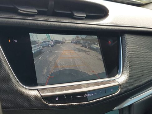 Used 2017 Cadillac XT5 Luxury w/ Driver Awareness Package FWD image 31