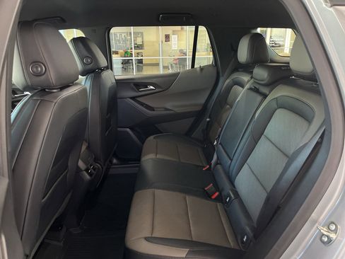 New 2026 Chevrolet Equinox LT w/ Convenience Package II FWD image 15