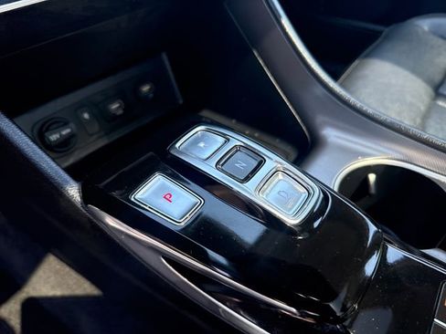Used 2022 Hyundai Sonata Limited w/ Cargo Package FWD image 24