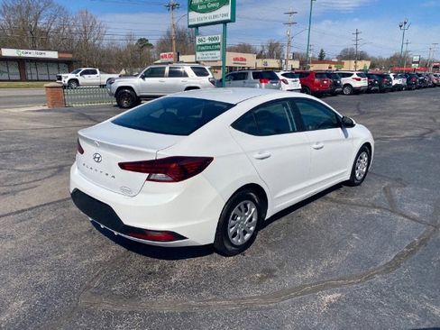 Used 2020 Hyundai Elantra SE w/ Cargo Package (C1) image 6