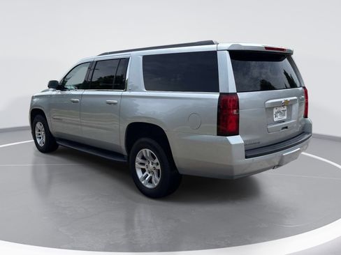 Used 2018 Chevrolet Suburban LT AWD/4WD image 6
