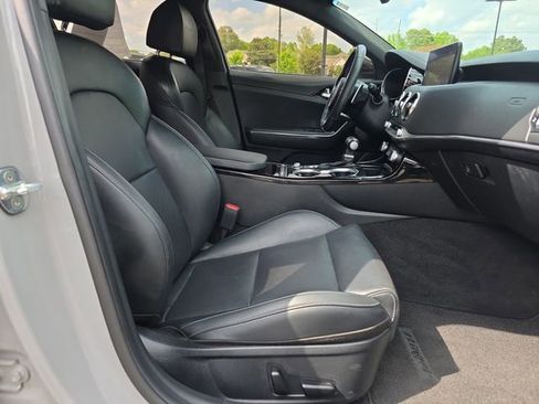 Used 2022 Kia Stinger GT-Line w/ Sun & Sound Package RWD image 15