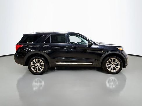 Used 2022 Ford Explorer Limited w/ Equipment Group 301A AWD/4WD image 5