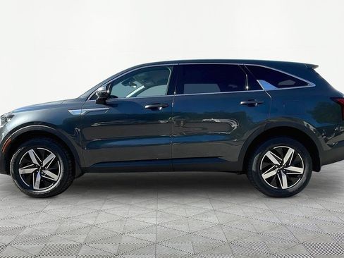 Used 2022 Kia Sorento LX AWD/4WD image 4