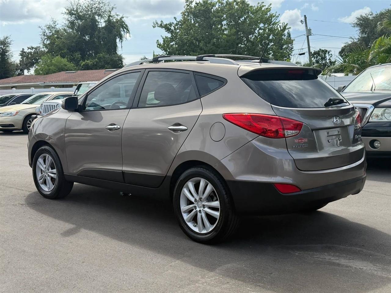 Used 2013 Hyundai Tucson Limited FWD image 13