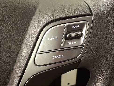 Used 2017 Hyundai Santa Fe Sport image 23