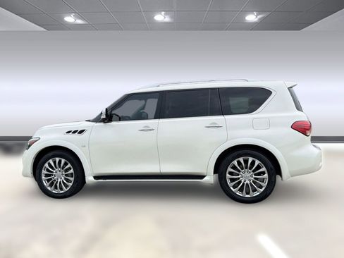 Used 2017 INFINITI QX80 2WD w/ Deluxe Technology Package image 2