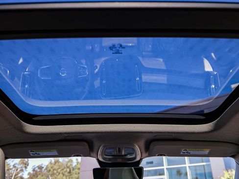 Certified 2026 Volvo XC40 B5 Ultra w/ Climate Package image 17