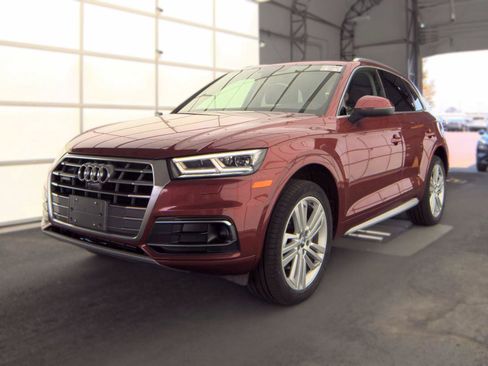 Used 2018 Audi Q5 Prestige AWD/4WD image 2