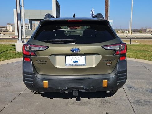 Used 2022 Subaru Outback Wilderness w/ Wilderness Package image 6