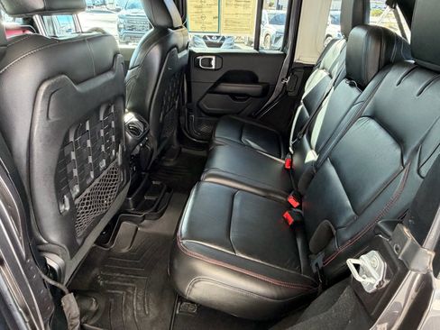 Used 2018 Jeep Wrangler Unlimited Rubicon image 17