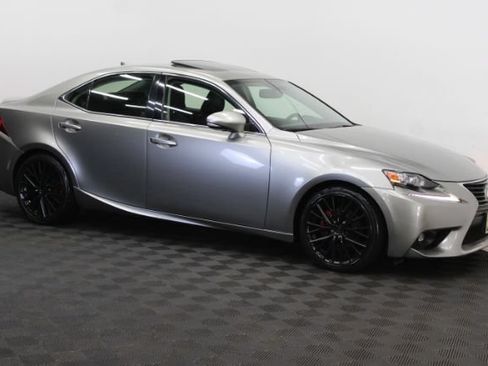 Used 2015 Lexus IS 250 w/ Navigation System Package RWD image 5