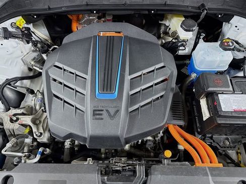 Certified 2023 Hyundai Kona SEL image 32