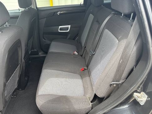 Used 2014 Chevrolet Captiva Sport LT FWD image 10