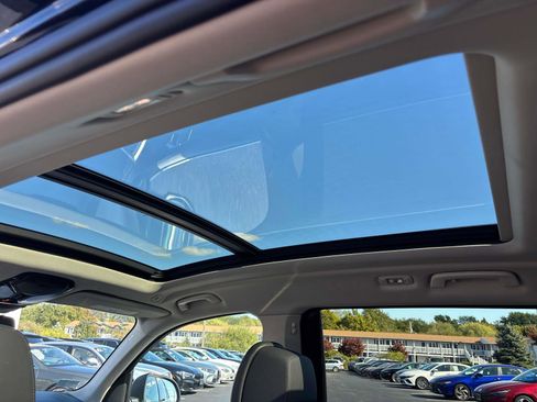 Used 2023 BMW X7 xDrive40i w/ Premium Package image 10