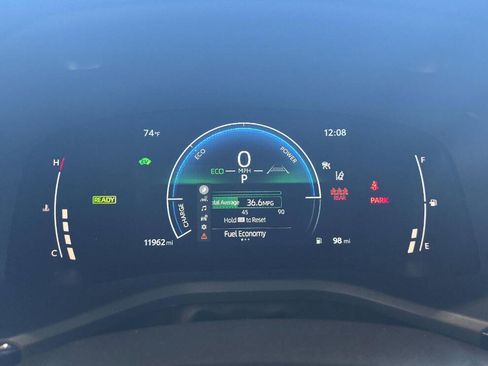 Used 2025 Toyota Camry SE image 8