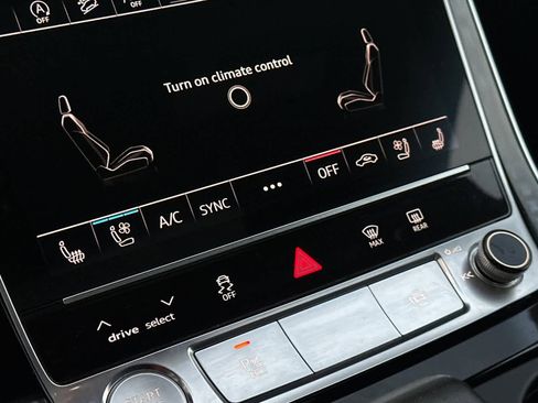 Used 2019 Audi Q8 Prestige image 20