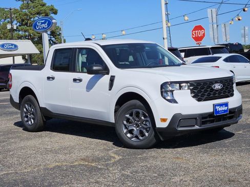 New 2025 Ford Maverick XLT image 2