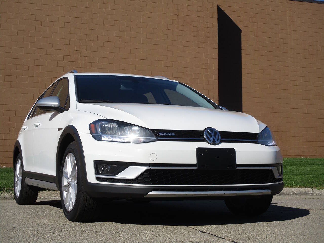 Used 2019 Volkswagen Golf Alltrack S AWD/4WD image 13