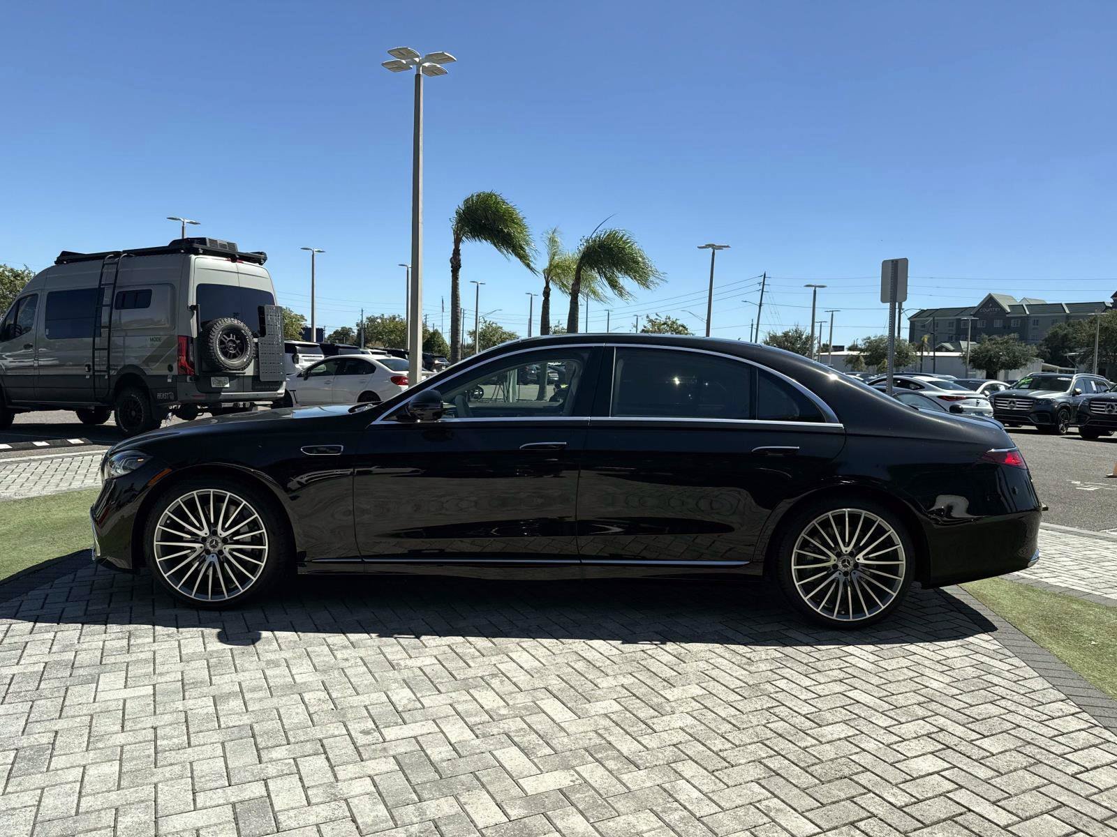 New 2027 Mercedes-Benz S 500 4MATIC image 3