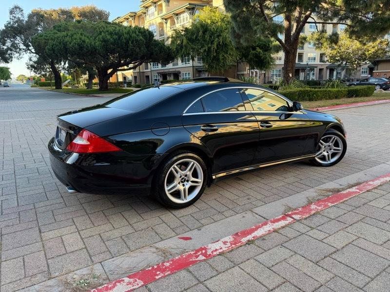 Used 2006 Mercedes-Benz CLS 500 image 8