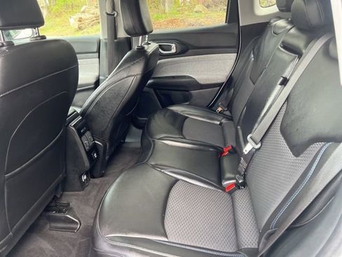 Used 2022 Jeep Compass Latitude AWD/4WD image 19