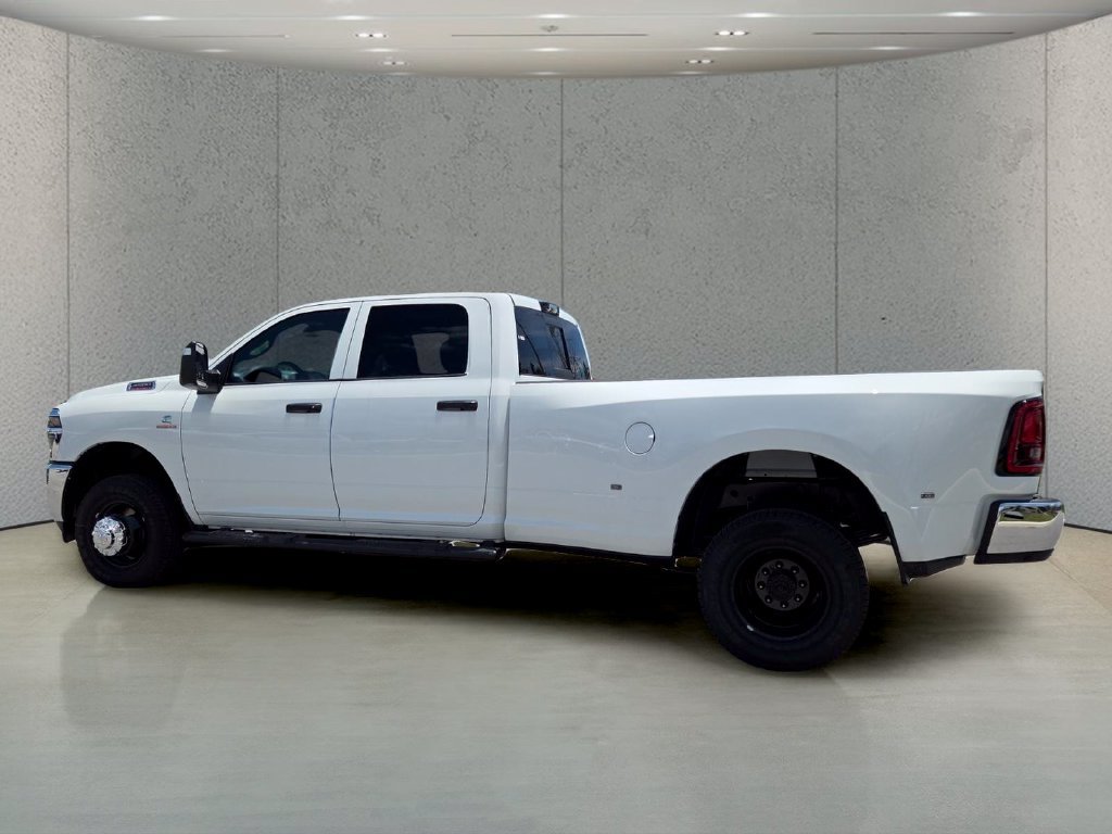 New 2026 RAM 3500 Tradesman AWD/4WD image 8