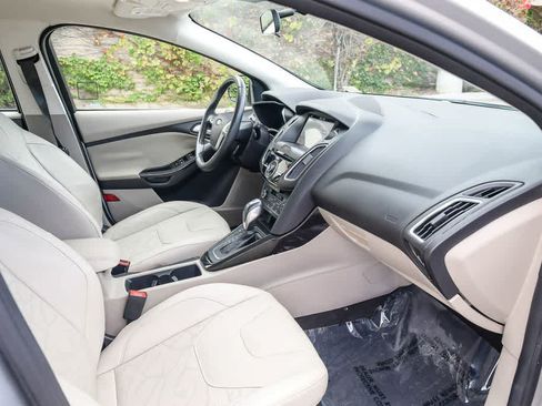 Used 2017 Ford Focus Electric Hatchback FWD image 15