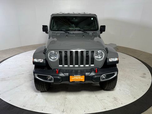 Used 2020 Jeep Gladiator Overland image 2
