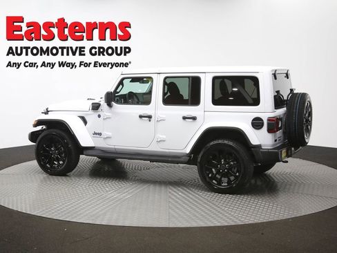 Used 2025 Jeep Wrangler Unlimited Sahara AWD/4WD image 62