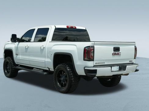 Used 2018 GMC Sierra 1500 SLT w/ All Terrain Package AWD/4WD image 6