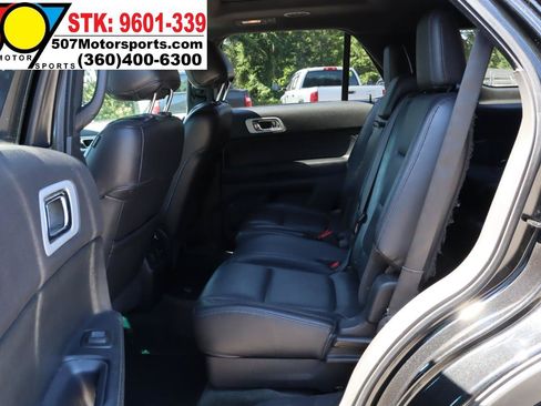Used 2014 Ford Explorer Limited w/ Equipment Group 302A AWD/4WD image 15