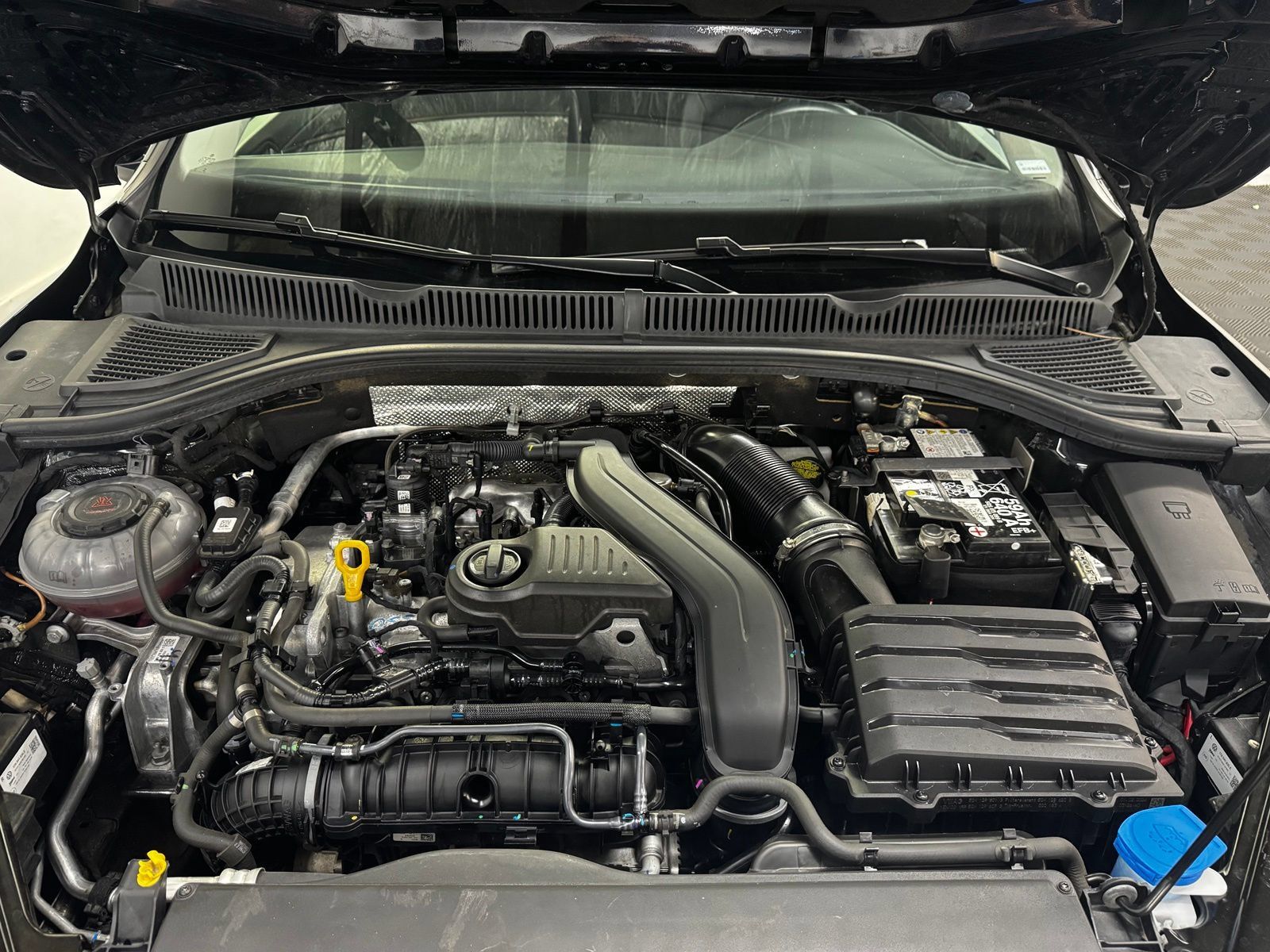 Used 2024 Volkswagen Jetta SE FWD image 10