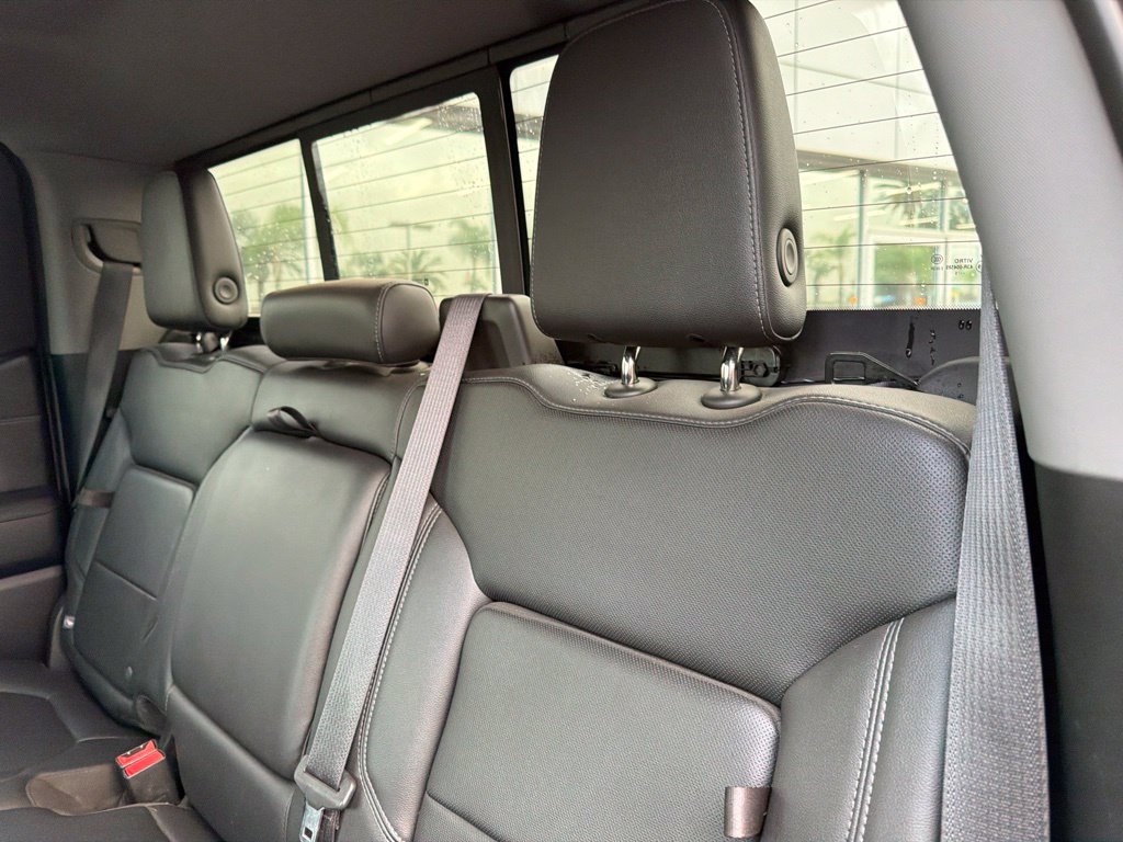 Used 2019 GMC Sierra 1500 SLT w/ SLT Premium Package AWD/4WD image 11