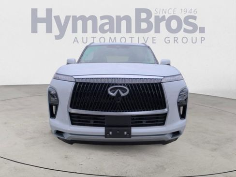 New 2025 INFINITI QX80 Sensory image 8