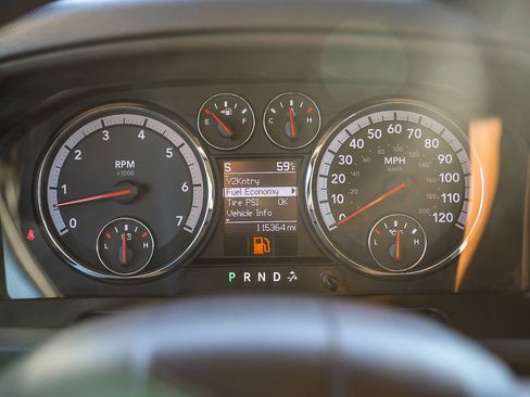 Used 2012 RAM 1500 Big Horn w/ Luxury Group image 22