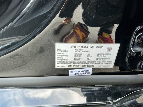 Used 2022 Tesla Model S image 28