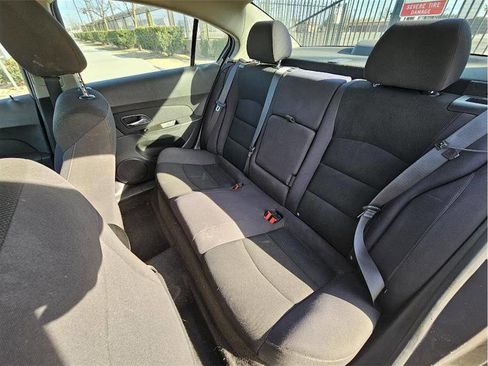 Used 2014 Chevrolet Cruze LT image 14