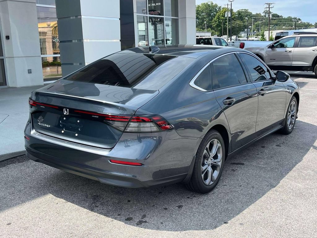 Used 2024 Honda Accord EX image 3