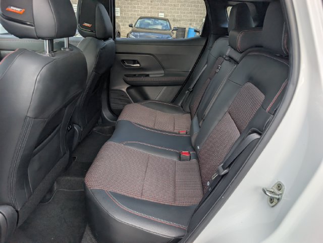 Used 2025 Nissan Kicks SR w/ SR Premium Package AWD/4WD image 15