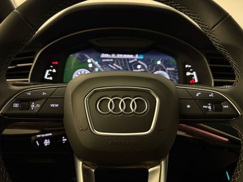 Certified 2026 Audi Q7 2.0T Premium AWD/4WD image 11