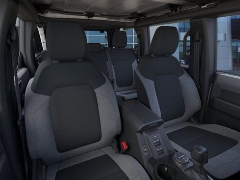 New 2025 Ford Bronco 4-Door image 10