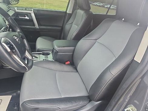 Used 2024 Toyota 4Runner SR5 Premium w/ Moonroof Package image 17