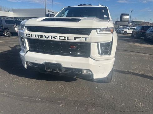 Used 2023 Chevrolet Silverado 3500 LTZ w/ LTZ Plus Package image 4